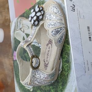 Joyfolie size 4 Baby shoe